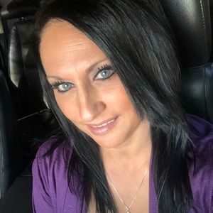 Meet your Posher, Alena